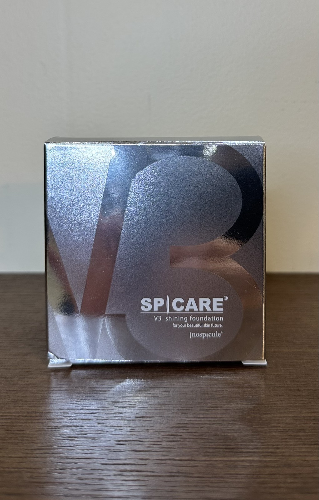 V3 シャイニング ファンデーション